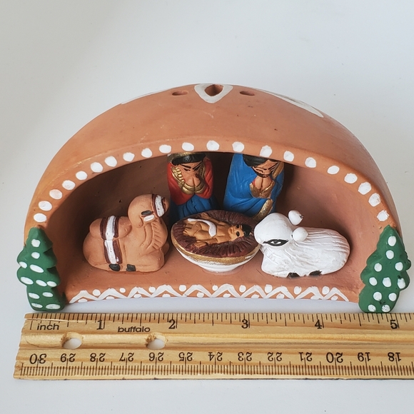 Peruvian Clay Nativity Handmade Christmas Creche from Peru Vintage Collectible - Picture 13 of 15